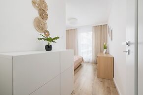 Apartament na Alei Pokoju by Renters