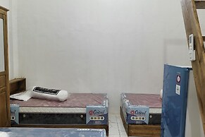 OYO 94114 Melros Place Homestay