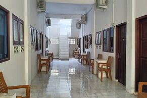 OYO 94114 Melros Place Homestay