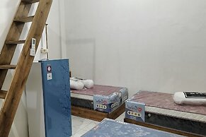 OYO 94114 Melros Place Homestay