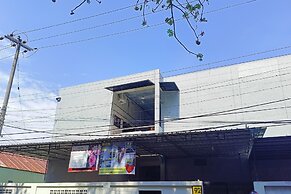 OYO 94114 Melros Place Homestay