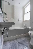 Cathcart Road IV by Onefinestay