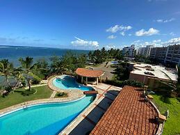 Eden Beach Resort Apartments