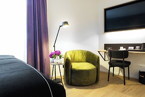 Frida Hotel & Cafe