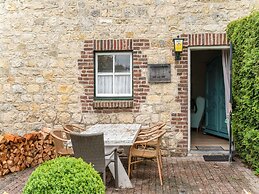 Cozy Apartment Near Valkenburg With Valleyview