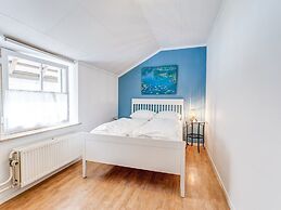 Cozy Apartment Near Valkenburg With Valleyview