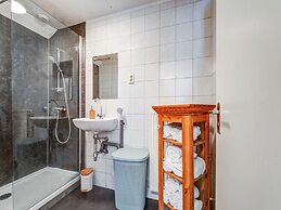 Cozy Apartment Near Valkenburg With Valleyview