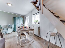 Cozy Apartment Near Valkenburg With Valleyview