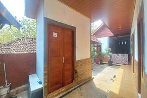 SPOT ON 94116 Homestay Gua Pindul Kang Haris