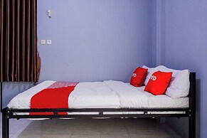 OYO 94119 Pdl Guest House Syariah