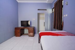 OYO 94119 Pdl Guest House Syariah