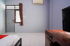 OYO 94119 Pdl Guest House Syariah