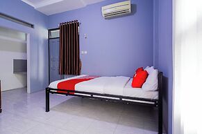 OYO 94119 Pdl Guest House Syariah