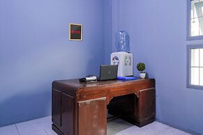 OYO 94119 Pdl Guest House Syariah