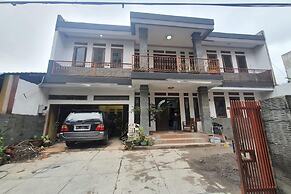 OYO 94118 Homestayque Syariah