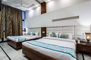 Goroomgo Namaskar Amritsar