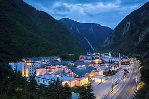 Steigenberger Jiuzhai Valley