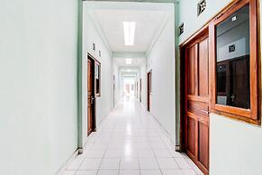 SPOT ON 94122 Homestay Arva