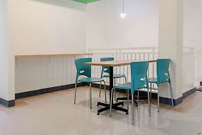 OYO 1247 Antosa Family Residence