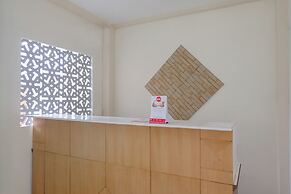 OYO 1247 Antosa Family Residence