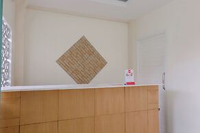 OYO 1247 Antosa Family Residence