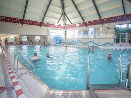 Sustainable Water Villa With Dishwasher, by a Lake