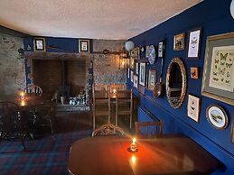 The Red Admiral Hotel