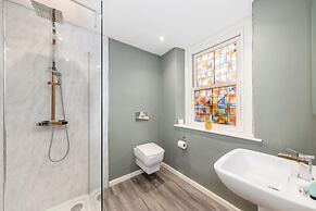 The Red Admiral Hotel