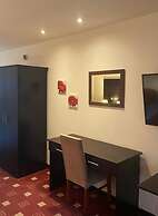 The Red Admiral Hotel