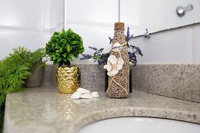 20 m from the beach in the center of Guarapari - Brazilian Corner