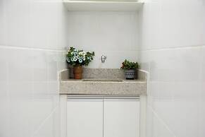 20 m from the beach in the center of Guarapari - Brazilian Corner