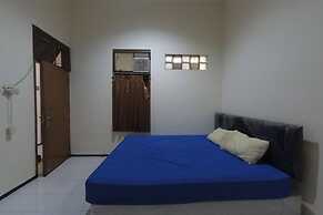 OYO 2342 Asti Residence 1