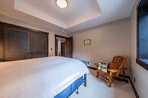 Chateau Fortine Retreat for 6!