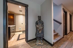 Chateau Fortine Retreat for 6!