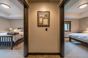 Chateau Fortine Retreat for 6!