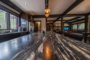 Chateau Fortine Retreat for 6!