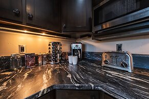 Chateau Fortine Retreat for 6!