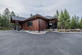 Chateau Fortine Retreat for 6!