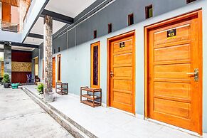 OYO 94124 Ekslusive Double'n