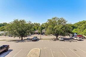 Modern Nashville Condo: 5 Mi to Downtown!