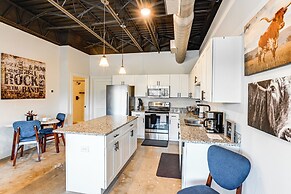 Modern Nashville Condo: 5 Mi to Downtown!
