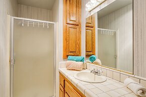 Hot Tub & Game Room: Spacious Big Bear Lake Cabin