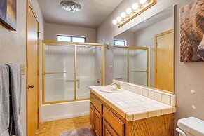 Hot Tub & Game Room: Spacious Big Bear Lake Cabin