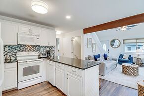 Walk to Towamensing Trails Beach: Home w/ Hot Tub!