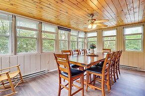 Walk to Towamensing Trails Beach: Home w/ Hot Tub!