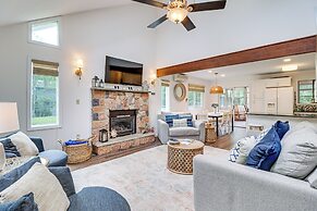 Walk to Towamensing Trails Beach: Home w/ Hot Tub!