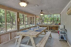 Near Edisto Beach State Park: Home w/ Lanais!