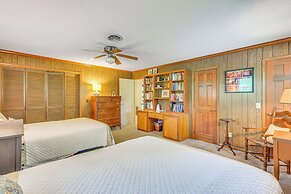 Spacious Home w/ Porch, 4 Mi to Downtown Clemson!