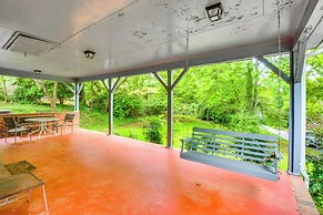 Spacious Home w/ Porch, 4 Mi to Downtown Clemson!