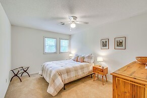 Spacious Home w/ Porch, 4 Mi to Downtown Clemson!